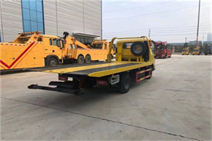 新场镇非事故拖车