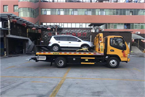 新场镇汽车紧急补胎换胎救援